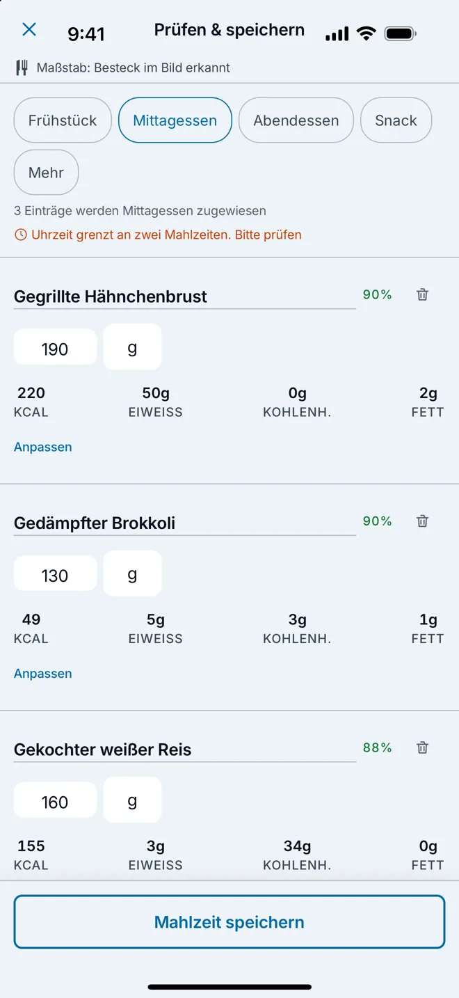 Prüfen-und-Eintragen-Ansicht nach einem Foto-Scan: Hähnchen, Brokkoli und Reis mit Gramm und Makros.